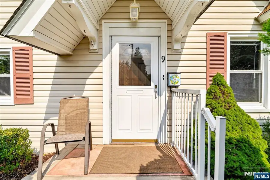 9 Long Avenue, Mahwah, NJ 07430 - #3