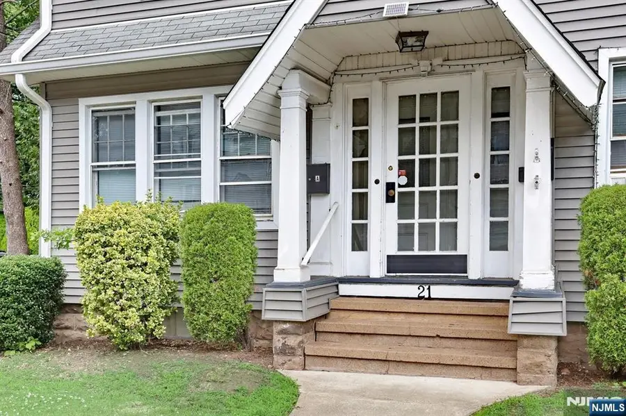 21 Haring Street, Bergenfield, NJ 07621 - #2