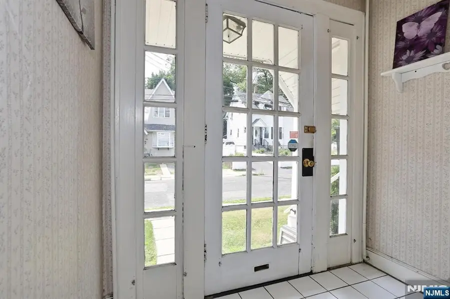 21 Haring Street, Bergenfield, NJ 07621 - #3
