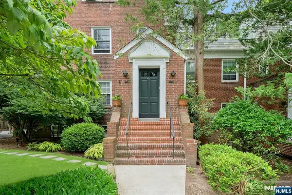 185 E Palisade Avenue D11B, Englewood, NJ 07631