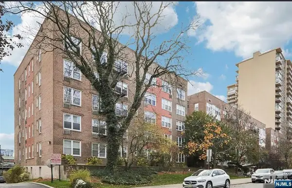2160 Center Avenue 5M, Fort Lee, NJ 07024
