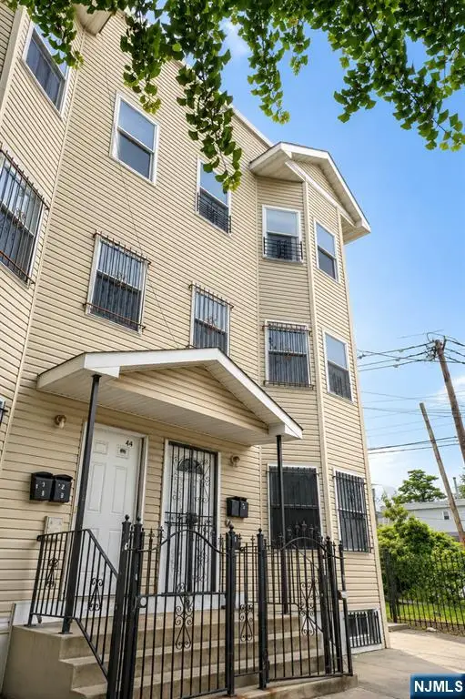 42 Astor Street, Newark, NJ 07114 - #1