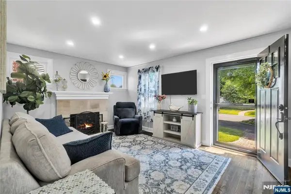 40 Merritt Avenue, Dumont, NJ 07628