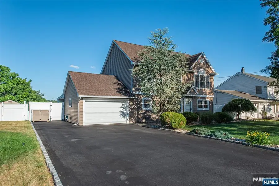17 Leonard Terrace, Wayne, NJ 07470 - #2
