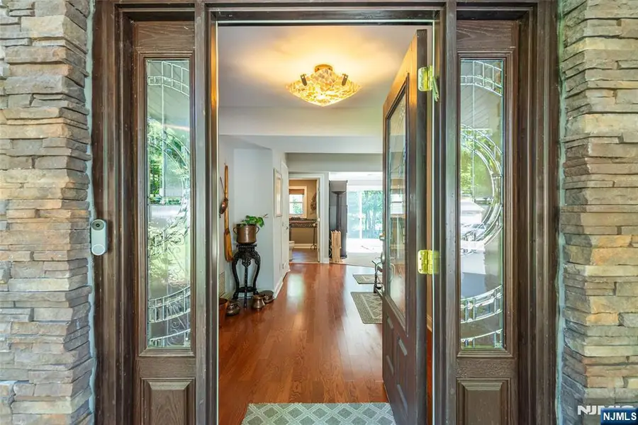18 Teak Road, Wayne, NJ 07470 - #2