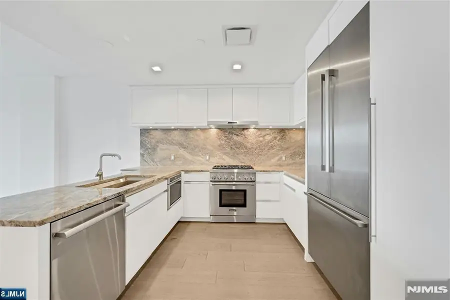 320 Adolphus Avenue 808, Cliffside Park, NJ 07010 - #3