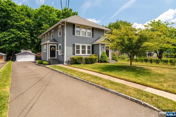 423 Closter Dock Road, Closter, NJ 07624