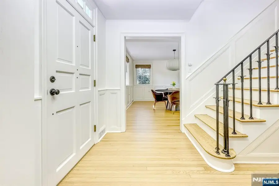 39 Hollis Drive, Ho Ho Kus, NJ 07423 - #3
