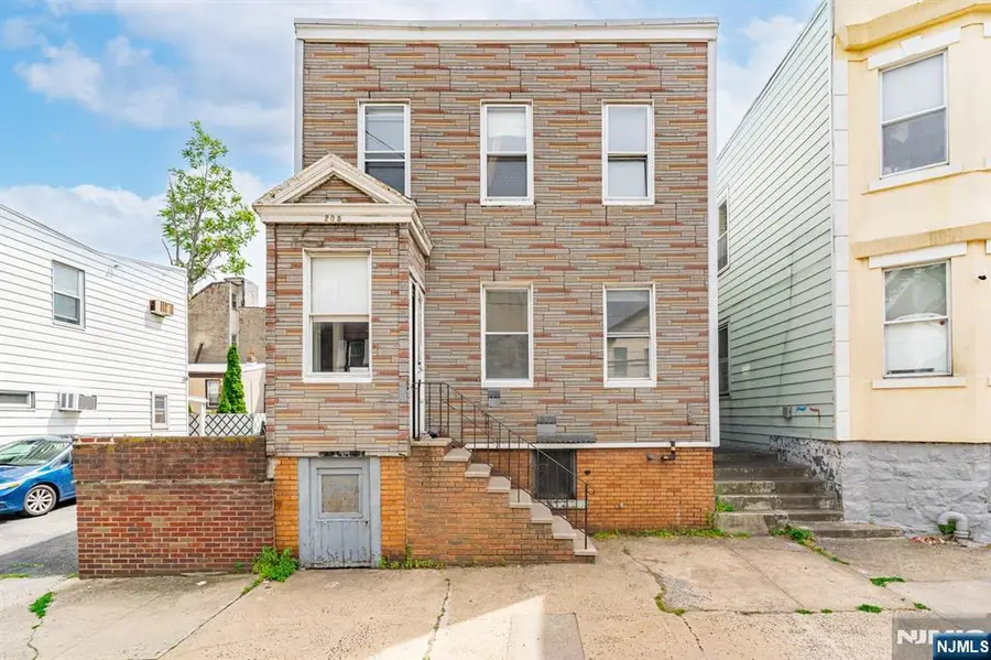 205 Beacon Avenue, Jersey City, NJ 07306 - #2