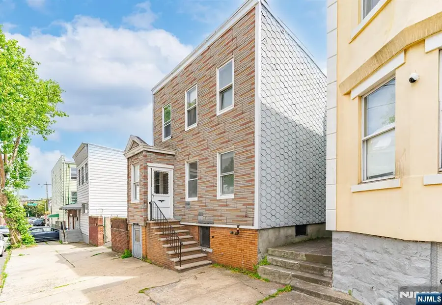 205 Beacon Avenue, Jersey City, NJ 07306 - #3