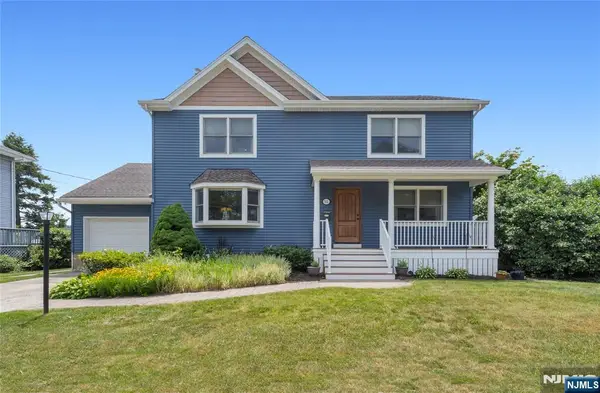 512 Lyster Avenue, Saddle Brook, NJ 07663
