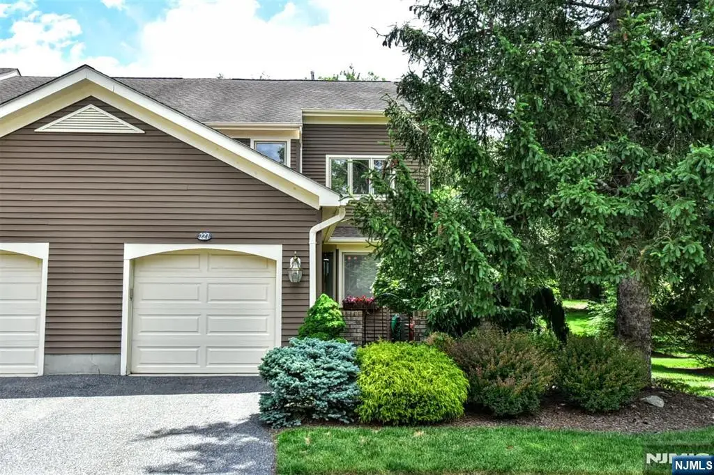 227 Westervelt Lane, Mahwah, NJ 07430 - #1