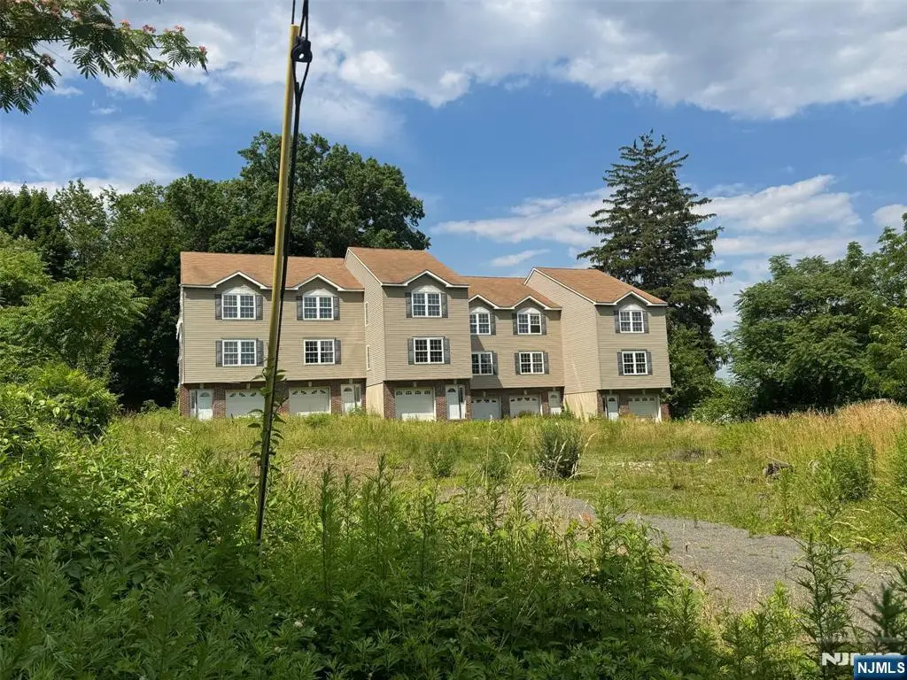 66-68 Newton Place C0017, Irvington, NJ 07111 - #1