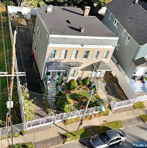 22-24 Kensington Place, East Orange, NJ 07017
