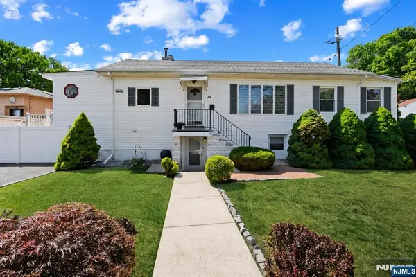 55 Central Lane, Secaucus, NJ 07094