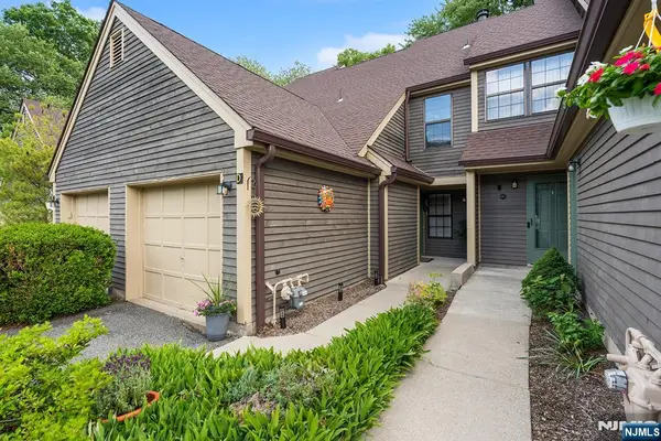 6 New Bedford Road D, West Milford, NJ 07480