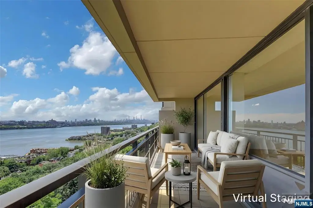 4 Horizon 1022, Fort Lee, NJ 07024 - #1