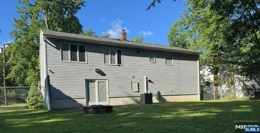 23 Ashwood Drive, Livingston, NJ 07039 - #2