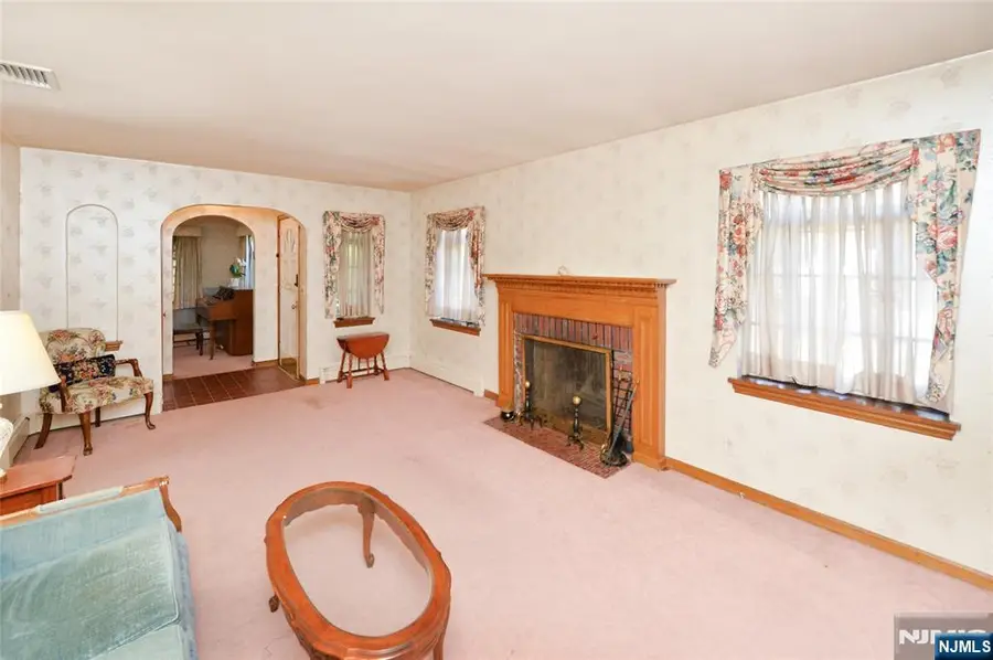15-06 Morlot Avenue, Fair Lawn, NJ 07410 - #3