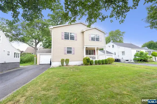 7-01 2nd Street, Fair Lawn, NJ 07410