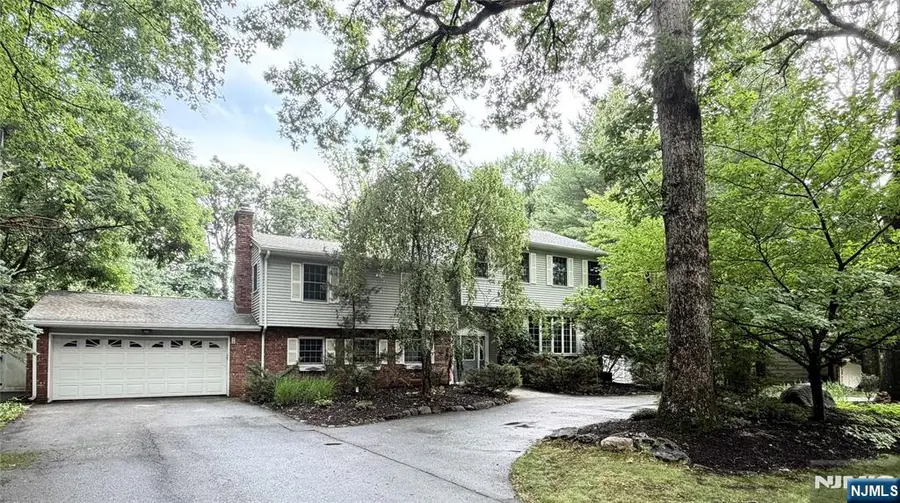 28 Sunrise Drive, Montvale, NJ 07645 - #2
