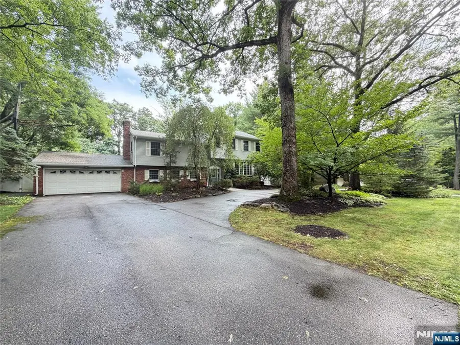 28 Sunrise Drive, Montvale, NJ 07645 - #3