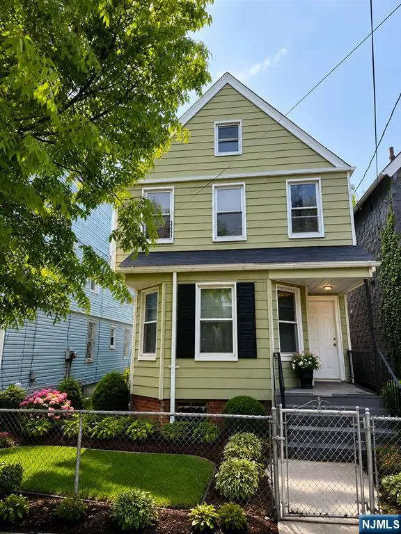 667 Scotland Road, Orange, NJ 07050 - #1
