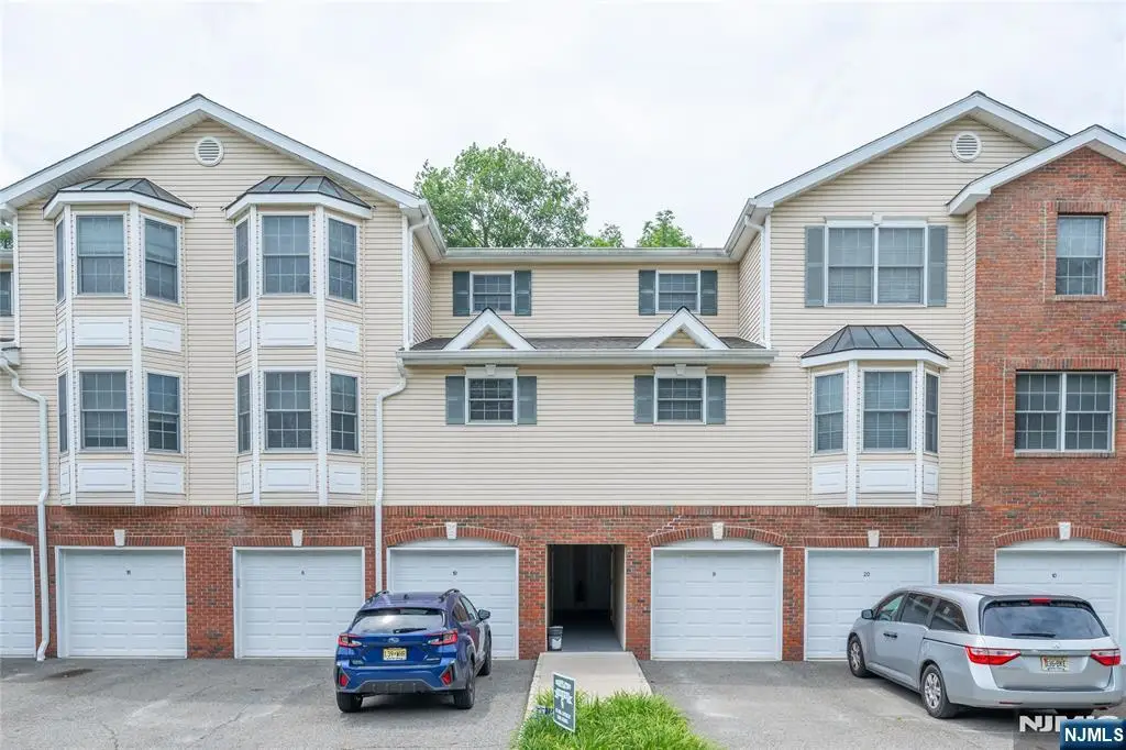 30-08 Federal Hill Road 8, Pompton Lakes, NJ 07442 - #1