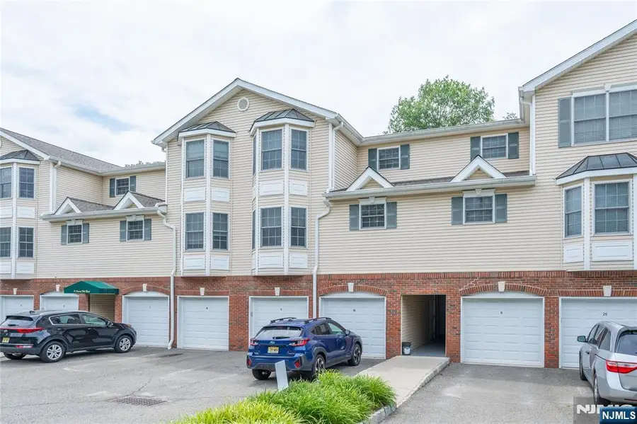 30-08 Federal Hill Road 8, Pompton Lakes, NJ 07442 - #3