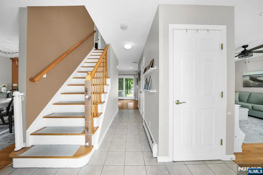 2 Brights Point Road, Lake Hopatcong, NJ 07849 - #3