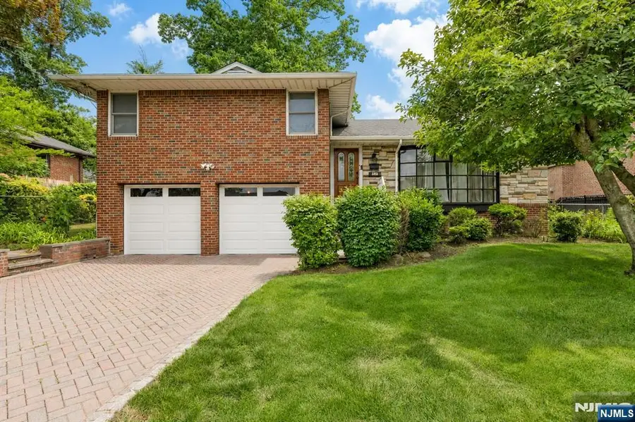 545 Summit Street, Englewood Cliffs, NJ 07632 - #2
