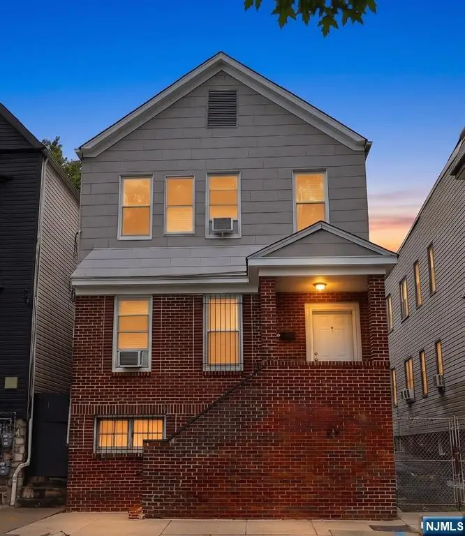 92 S Devine Street, Newark, NJ 07106 - #1