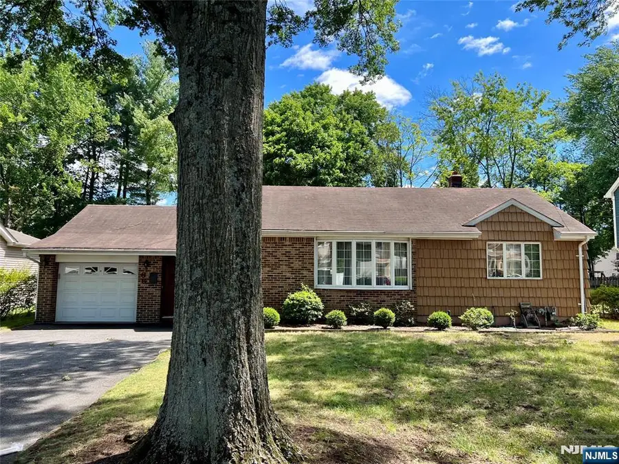 86 Willowbrook Court, Paramus, NJ 07652 - #3