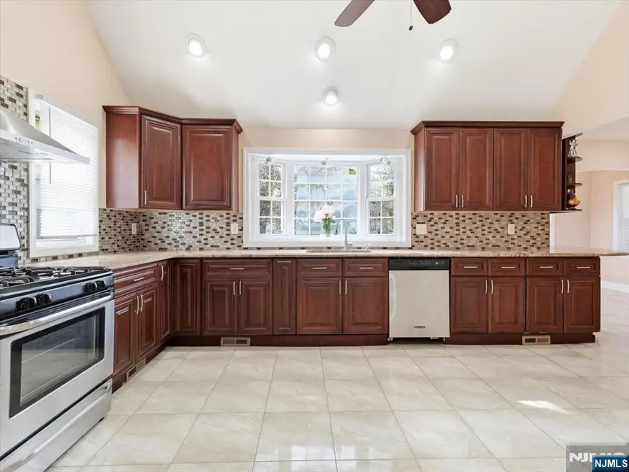 95 Sycamore Avenue, Livingston, NJ 07039 - #3