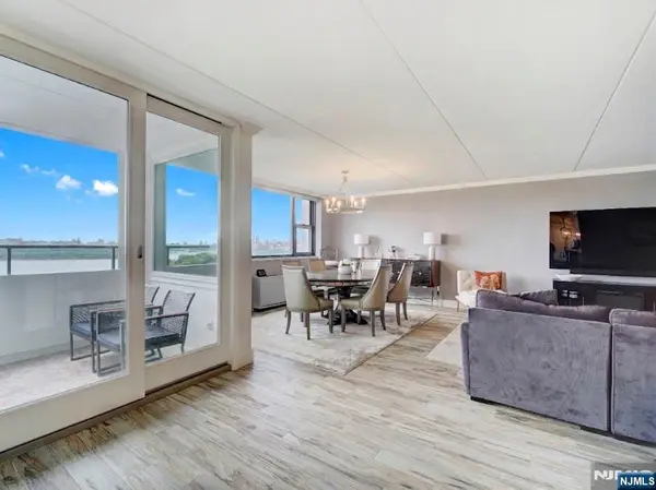 250 Gorge Road 8J, Cliffside Park, NJ 07010