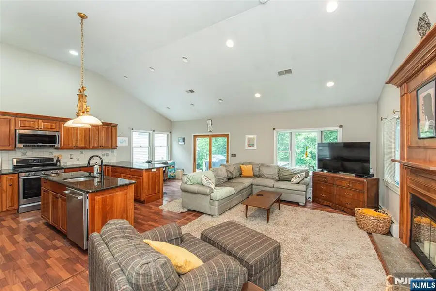 101 Rolling Ridge Road, West Milford, NJ 07480 - #3