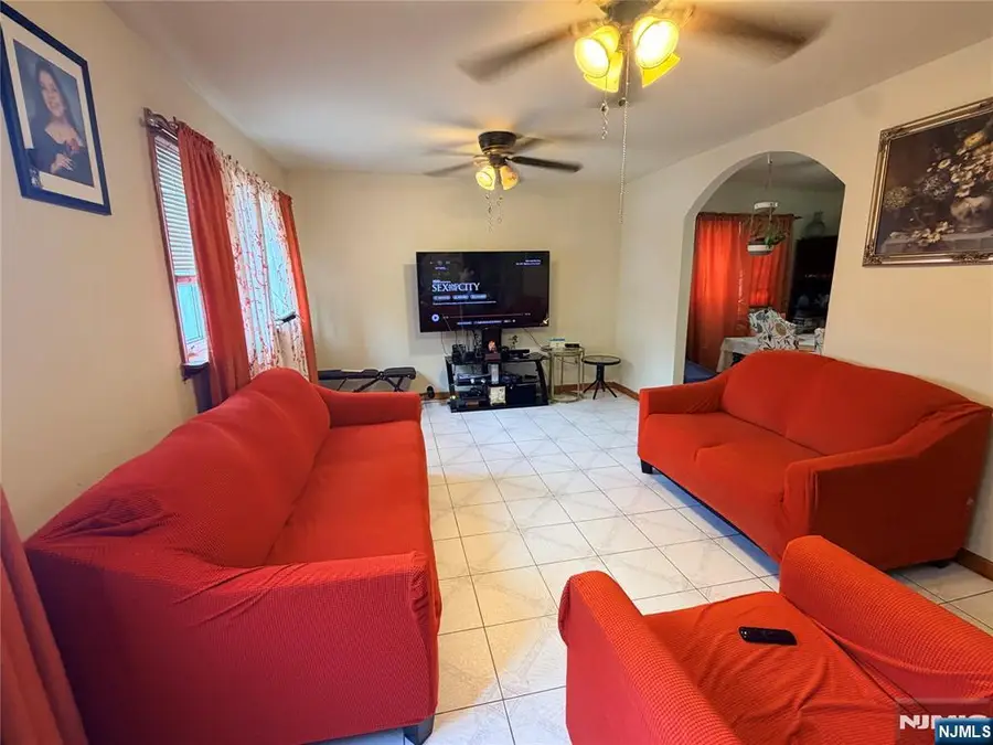 47 Cleveland Street, Belleville, NJ 07109 - #3