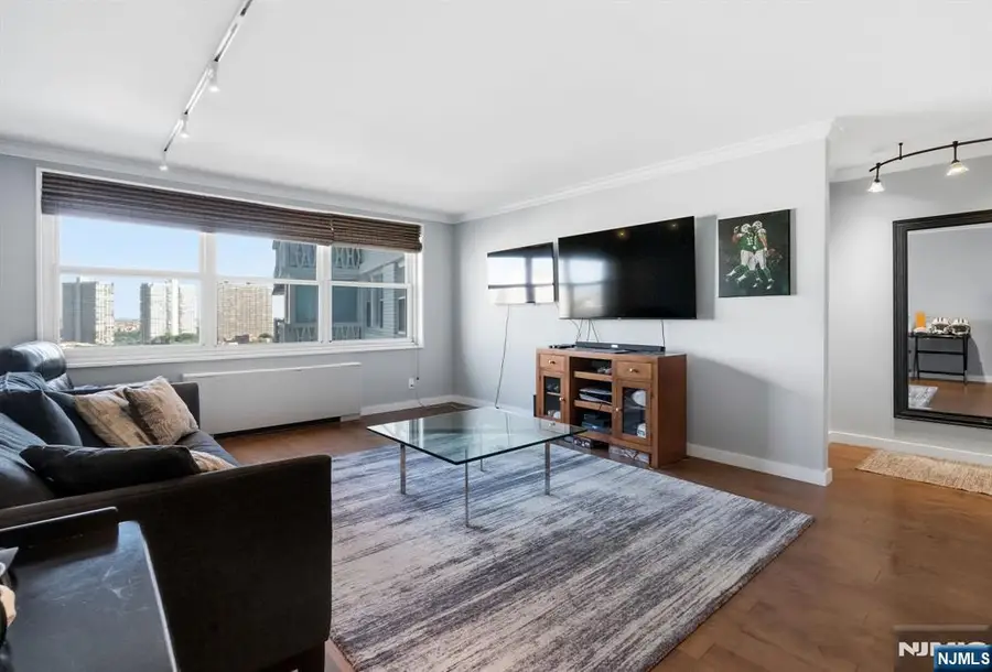 2000 Linwood Avenue 15P, Fort Lee, NJ 07024 - #3
