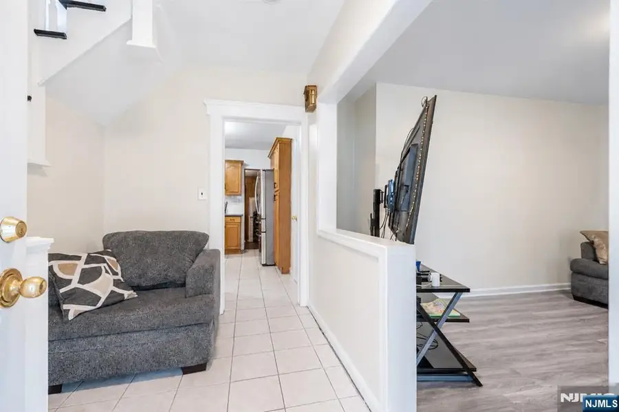 37 Fenner Avenue, Clifton, NJ 07013 - #3