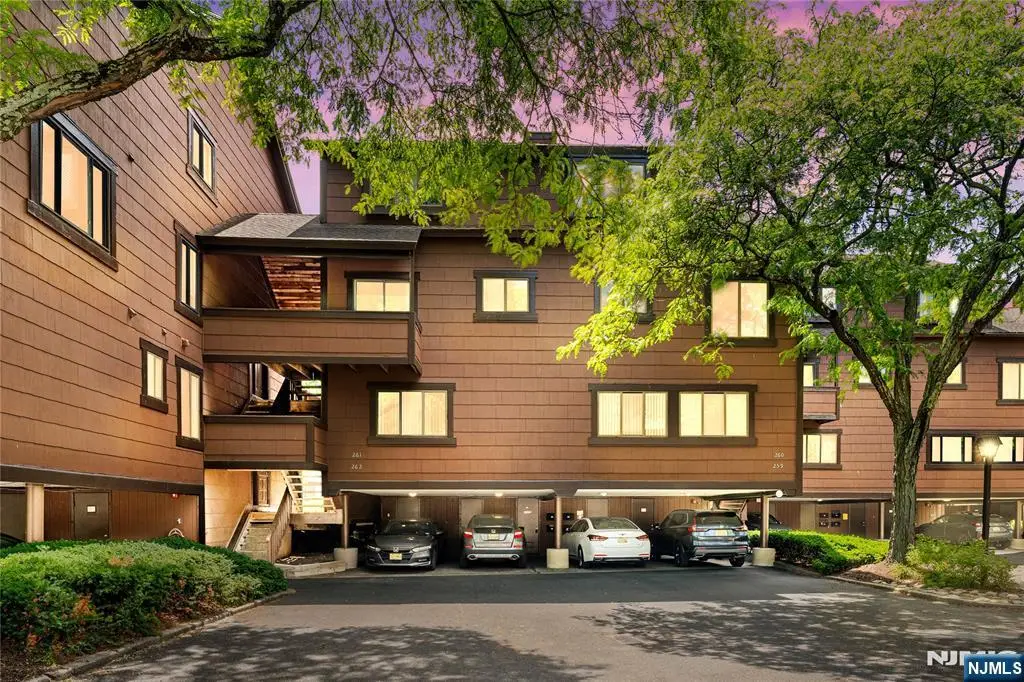 261 Sunset Key, Secaucus, NJ 07094 - #1