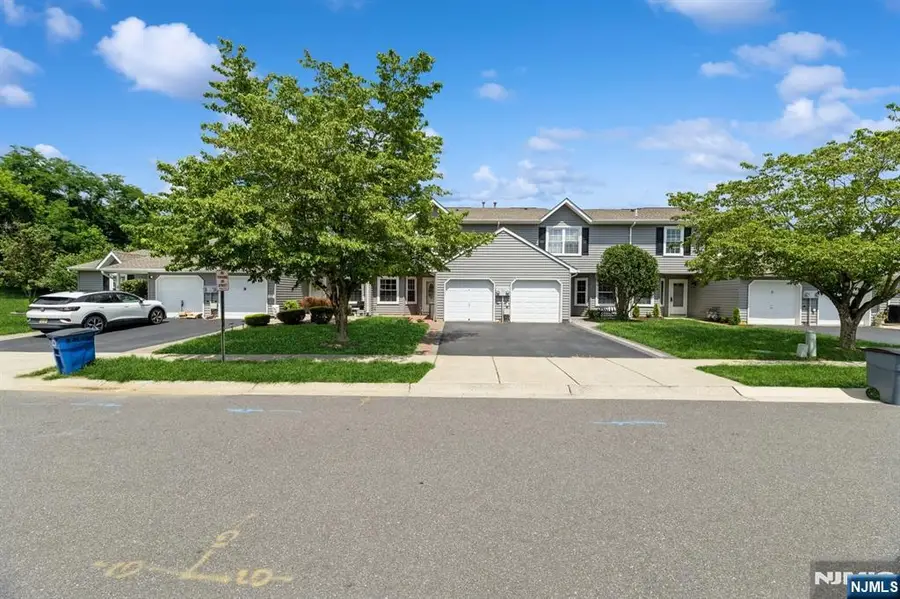 7 Sloop Square, Howell, NJ 07728 - #2