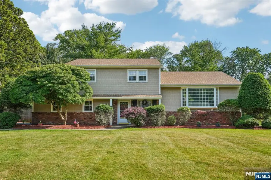 33 Maria Drive, Hillsdale, NJ 07642 - #3