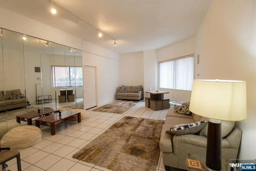 108 Harmon Cove Tower, Secaucus, NJ 07094 - #1