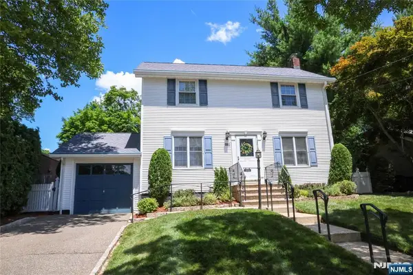 270 Kensington Road, River Edge, NJ 07661
