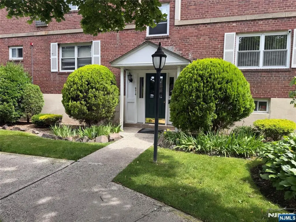 974 Main Street F6, Hackensack, NJ 07601 - #1