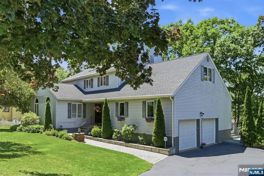18 Tice Road, Hewitt, NJ 07421 - #2