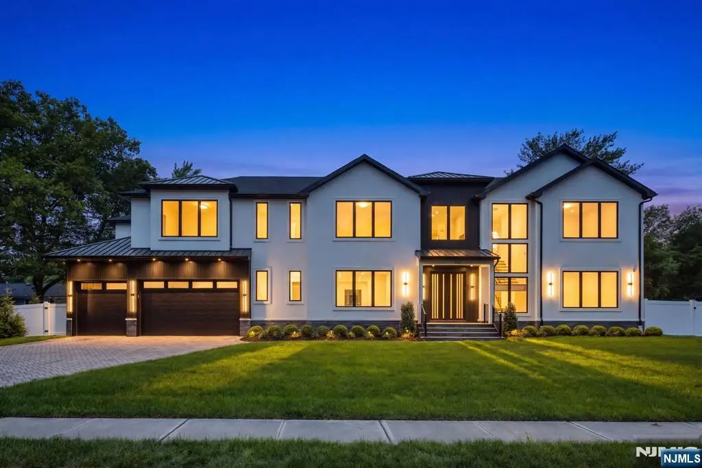 155 Truman Terrace, Paramus, NJ 07652 - #1