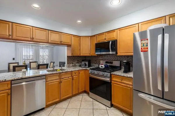 2 Crystal Lane, Paterson, NJ 07501