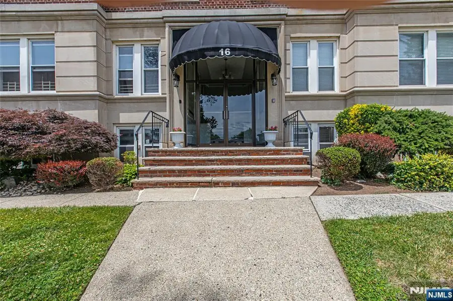 16 Forest Street 302, Montclair, NJ 07042 - #3