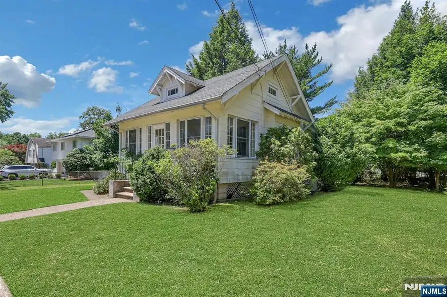 122 Washington Avenue, New Milford, NJ 07646 - #2
